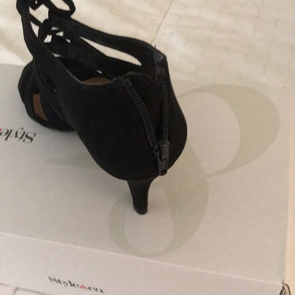 Style & Co. Sandals - Picture 3 of 5